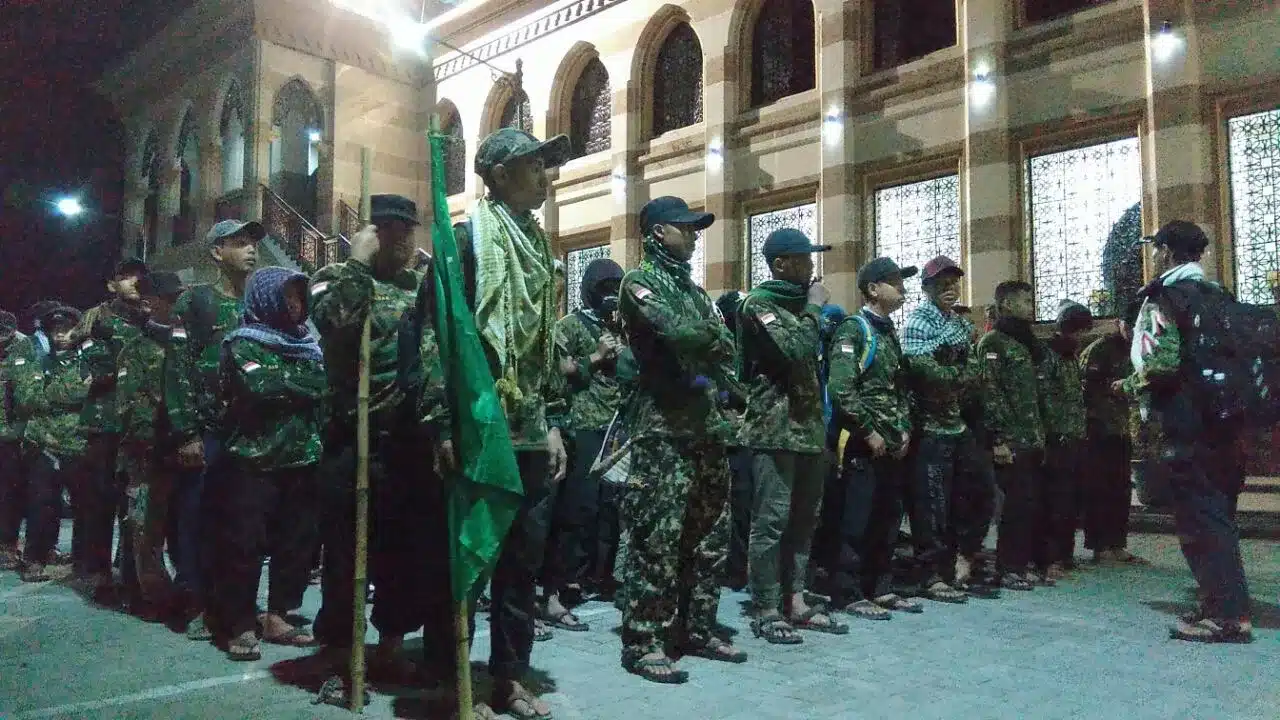 Santri BMQ Istirahat di Masjid MUI Solo, Jam 10 Malam Lanjut ke Masjid Agung Karanganyar